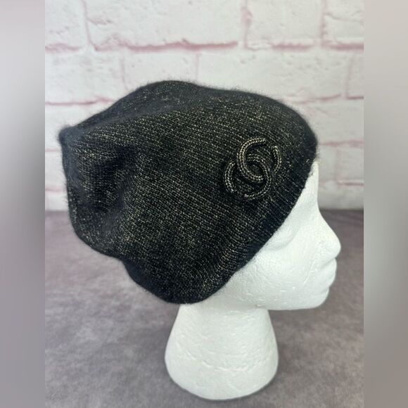 Chanel CC Interlocking Cashmere Blend Beanie - Picture 1 of 10